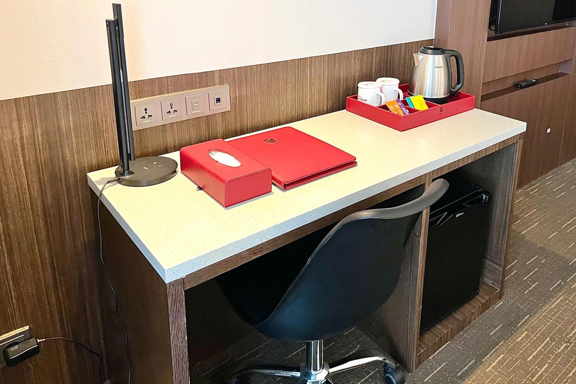 Ramada Encore By Wyndham Busan Station Екстериор снимка